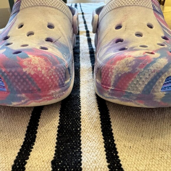 CROCS Classic Clog Children Size J 3 Marbled Tie Dye Purple Pink White - Picture 7 of 8